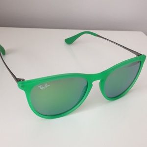 lime green wayfarer sunglasses